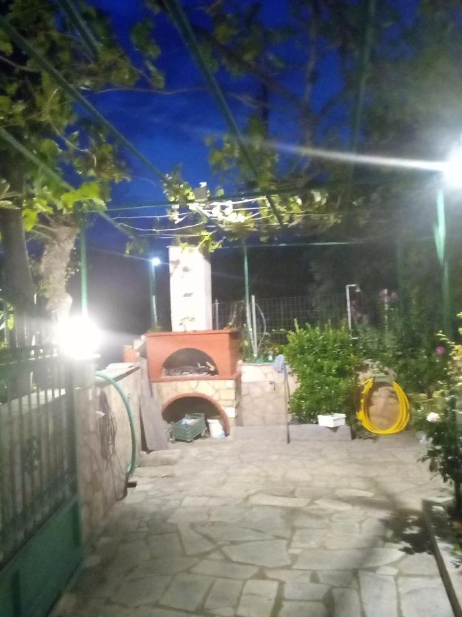 Studios Thomas 리메나리아 외부 사진